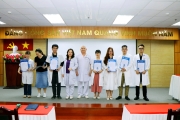 Bế giảng lớp Bác sĩ 18 tháng