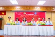Bệnh viện Hùng Vương tổ chức Lễ ký kết năm 2025 giữa Ban Giám đốc, Công đoàn và Ban Chủ nhiệm 33 khoa/phòng