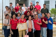 Hội Chữ thập đỏ Bệnh viện Hùng Vương khám bệnh, cấp thuốc miễn phí tại Huyện Trần Văn Thời, Tỉnh Cà Mau