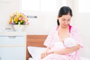 Nuôi con bằng sữa mẹ - Nền tảng cho tương lai khỏe mạnh