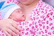 Phương pháp KANGAROO - KMC (Kangaroo Mother Care)